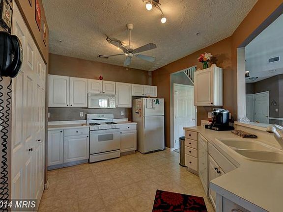 4th image of 2506 Amber Orchard Ct W Unit 301