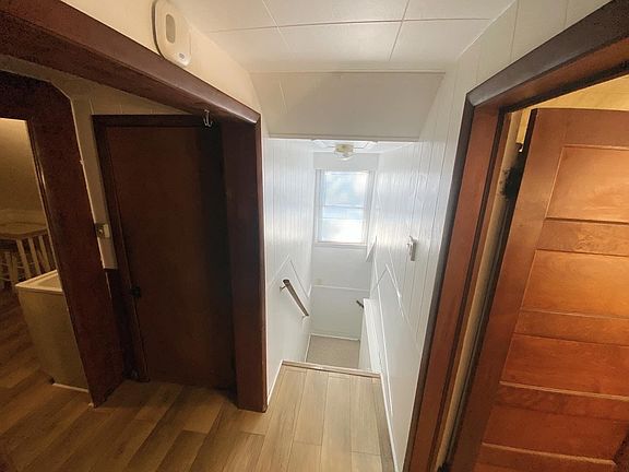 5th image of 118 W Richardson Ave Floor 2