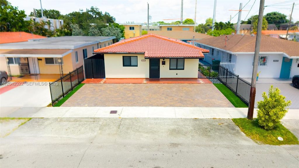 509 NW 57th Ct, Miami, FL - View 4