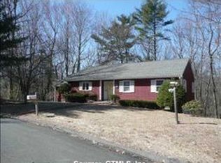 11 Candlewood Ln, Farmington, CT 06032