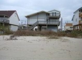 21602 Kennedy Dr, Galveston, TX 77554