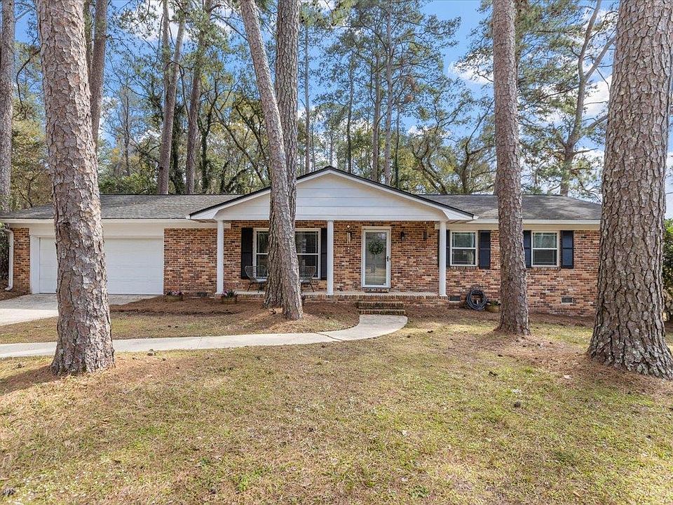 1st image of 1921 Leone Dr