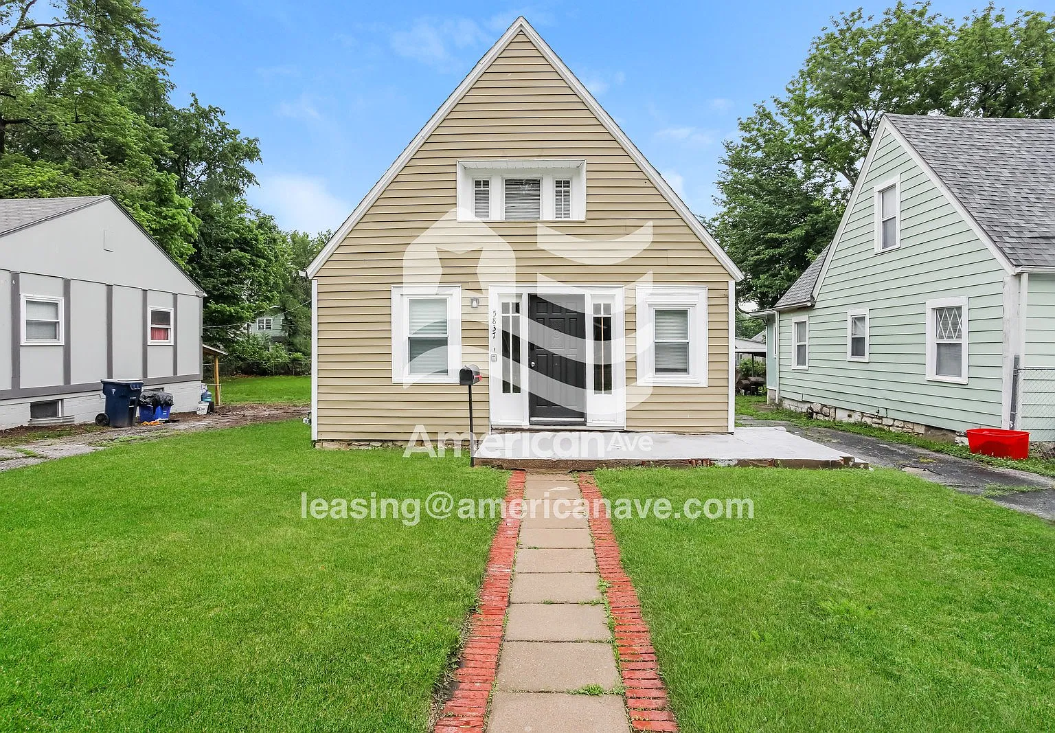 3 bed, 1.0 bath, 1160 sqft, $1,479 — Photo 1