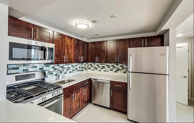 Rented by Bouklis Group | media 2