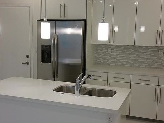 5th image of 2641 NE 212th Ter Unit 204