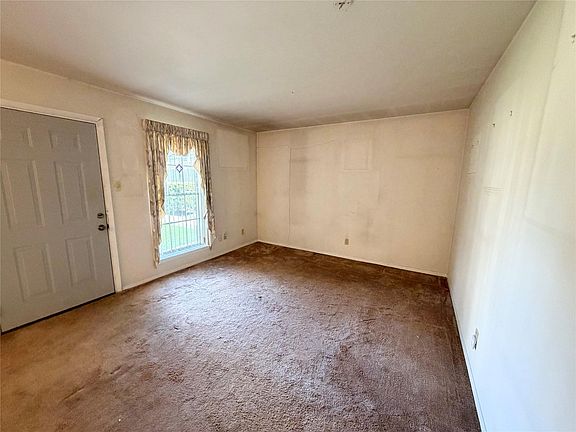 4th image of 9011 Gaylord St #43