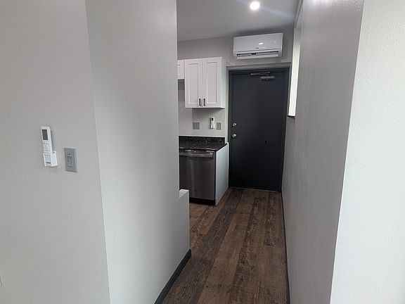 4th image of 101 E Lincoln Ave #1