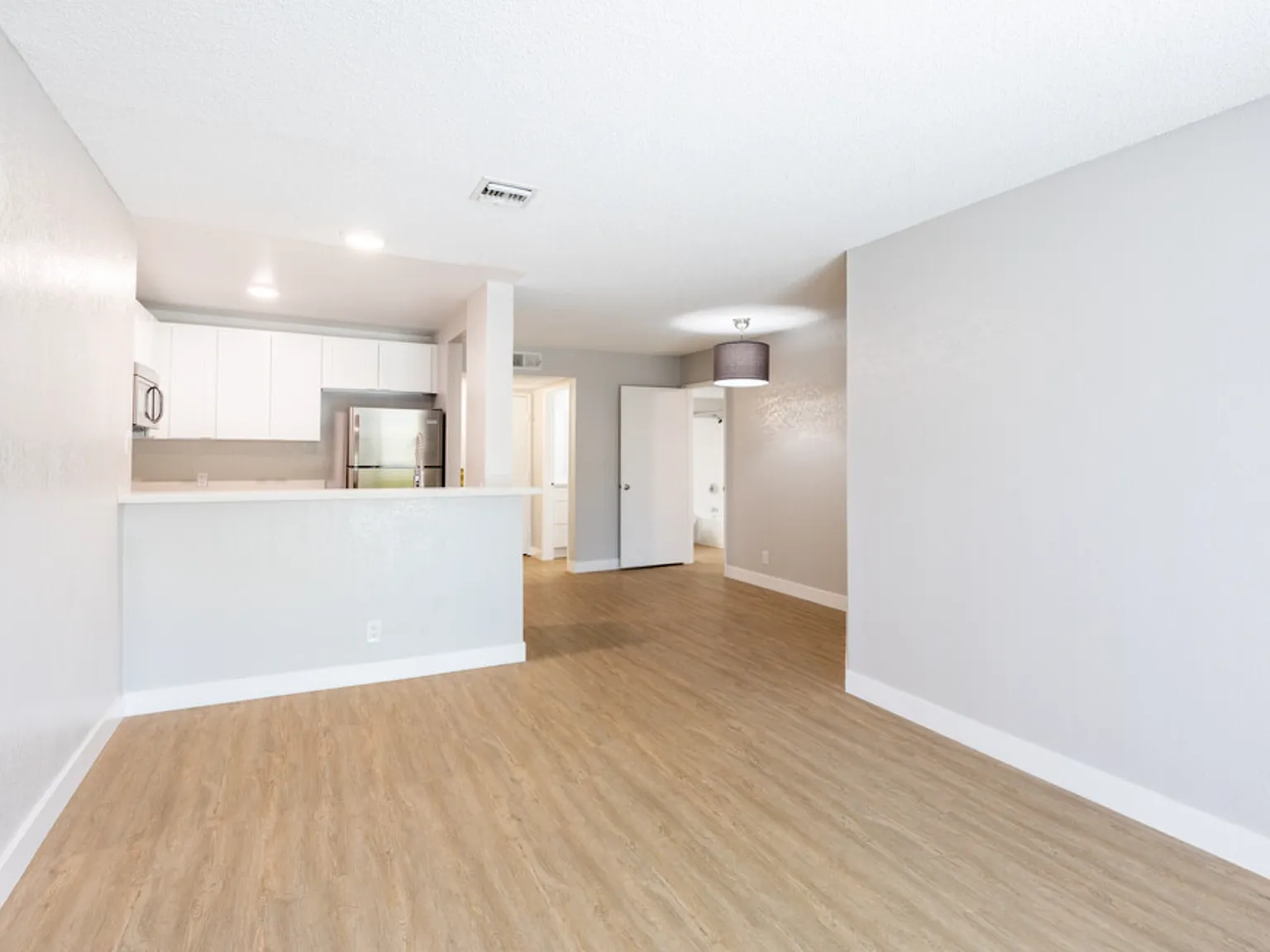 Alexandria II Apartments | Spacious 2-Bedroom Apartments in Koreatown — Photo 3