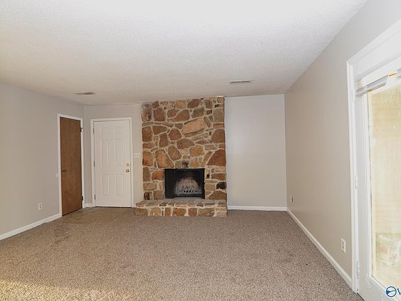 4th image of 9014 Mahogany Row SE