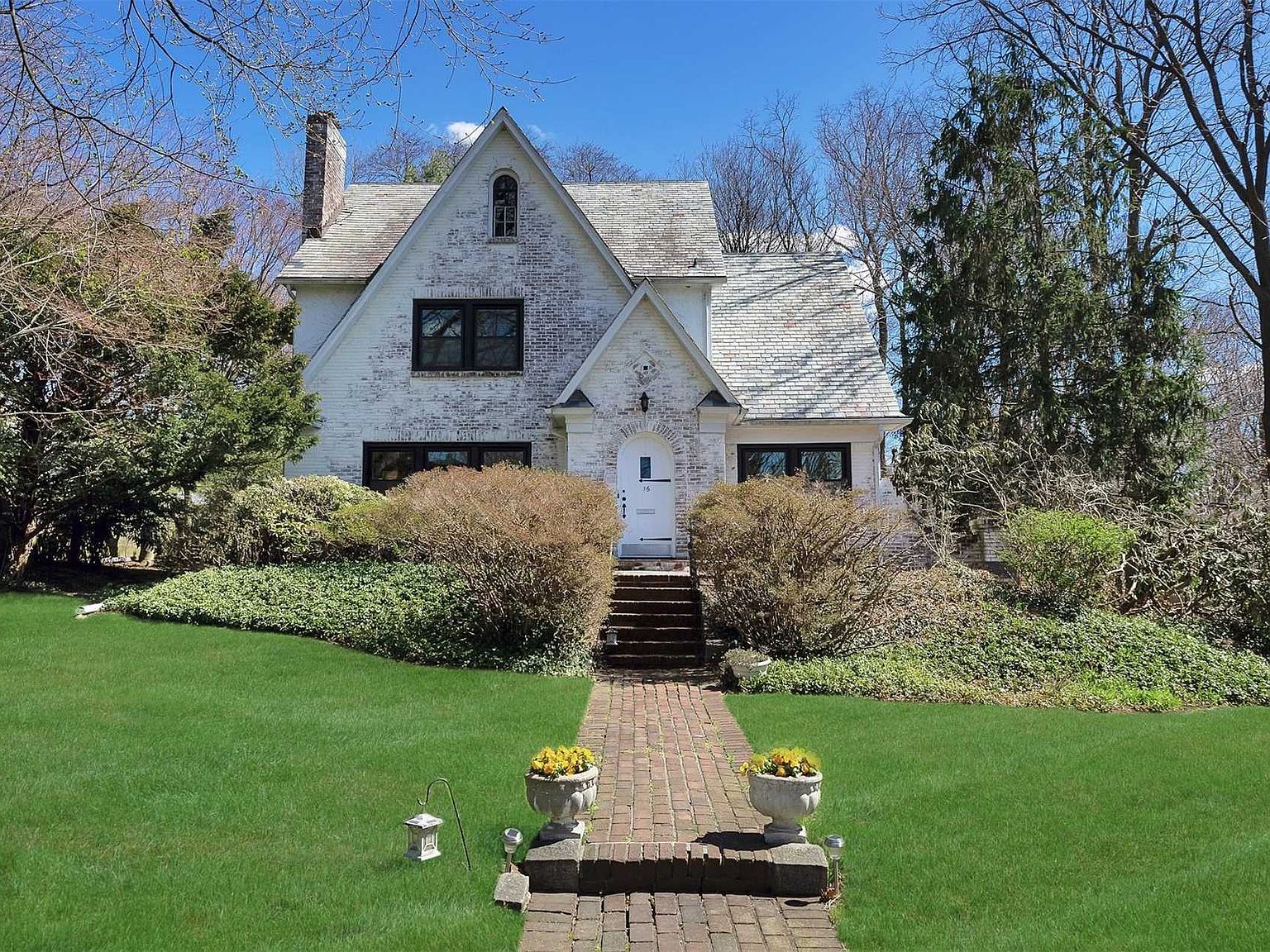 16 Beacon Hill Rd, Port Washington, NY 11050 Zillow