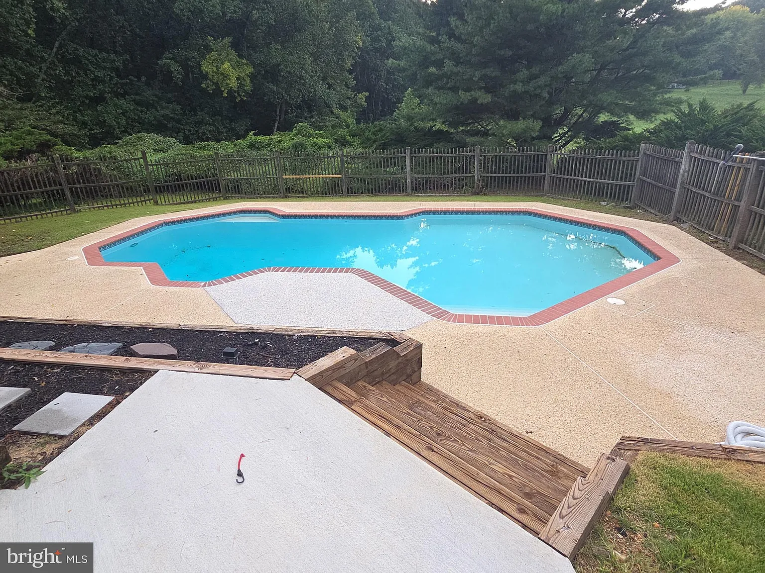 3 bed, 3.5 bath, 1748 sqft, $4,000 — Photo 1
