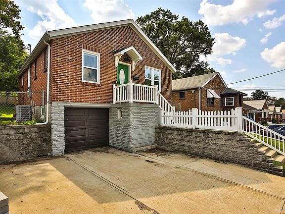 2nd image of 302 Bayless Ave