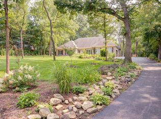 43W885 Red Oak Dr, Elburn, IL 60119