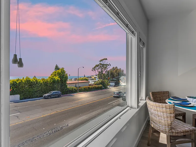 2930 S Coast Hwy #5 — Photo 13