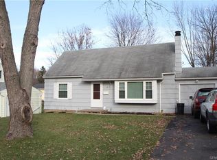21 Homestead Dr, Fairport, NY 14450