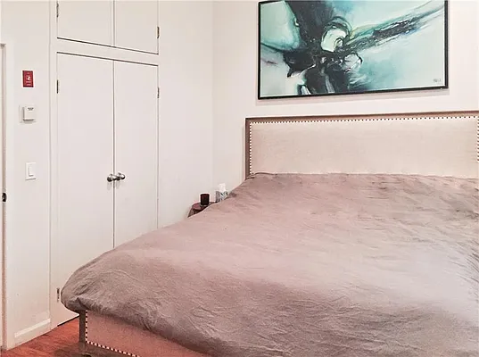 Rented by Warburg | media 17