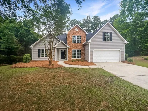 834 Winding Grove Ln, Loganville, GA 30052
