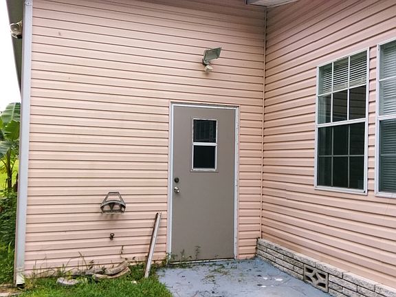 4th image of 2254 Swan Pl