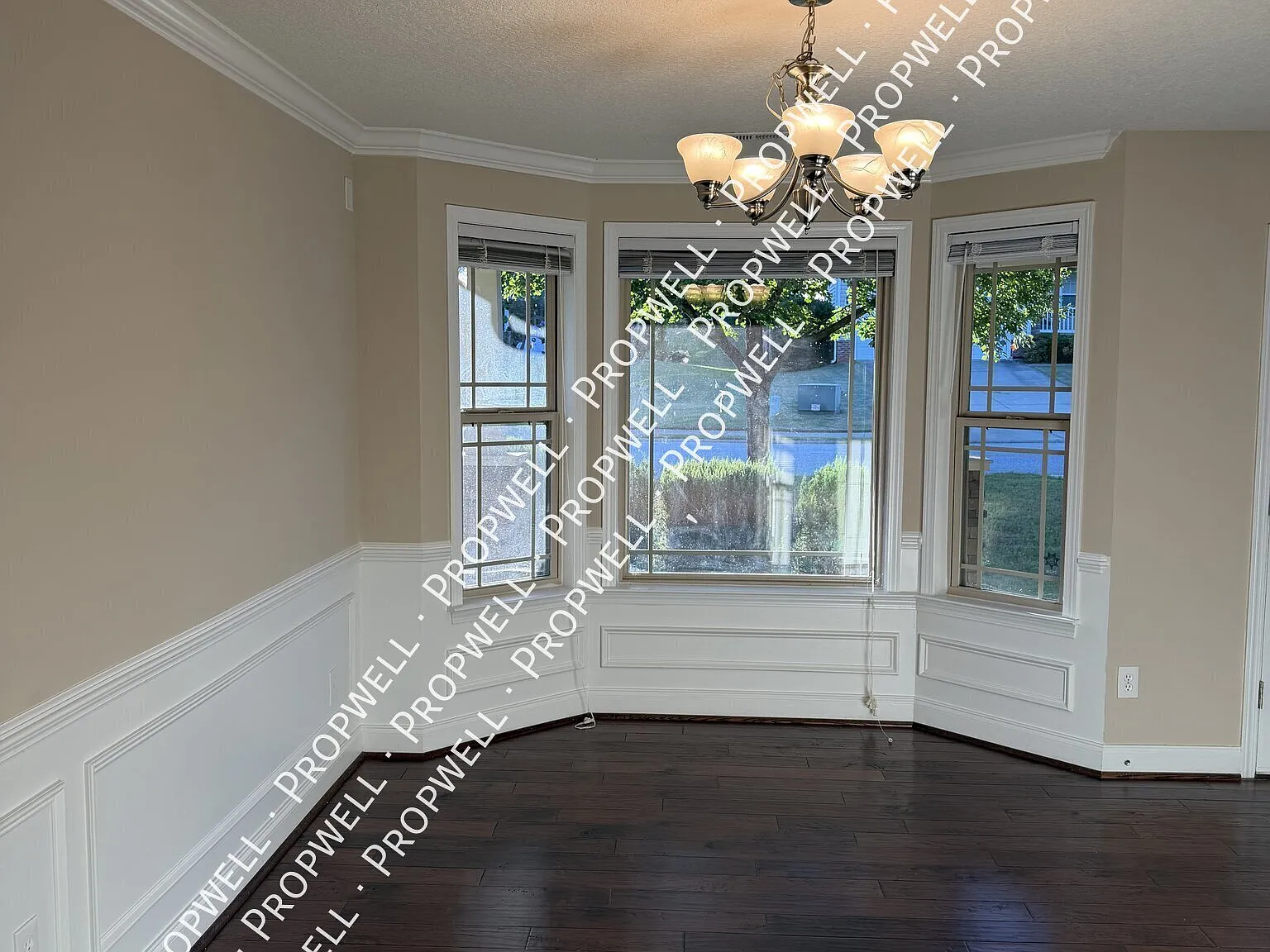 101 Tigris Way — Photo 4