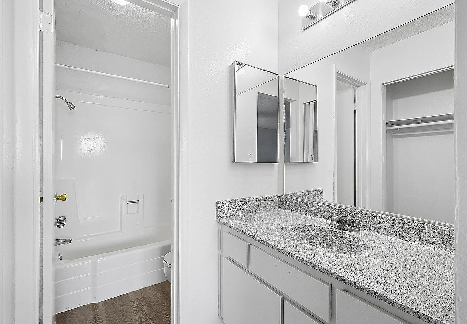 Pennwood Place — Photo 4