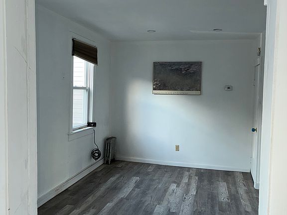 4th image of 125 Lehigh St