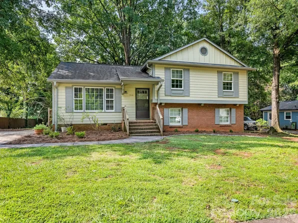 7518 Riding Trail Rd, Charlotte, NC 28212