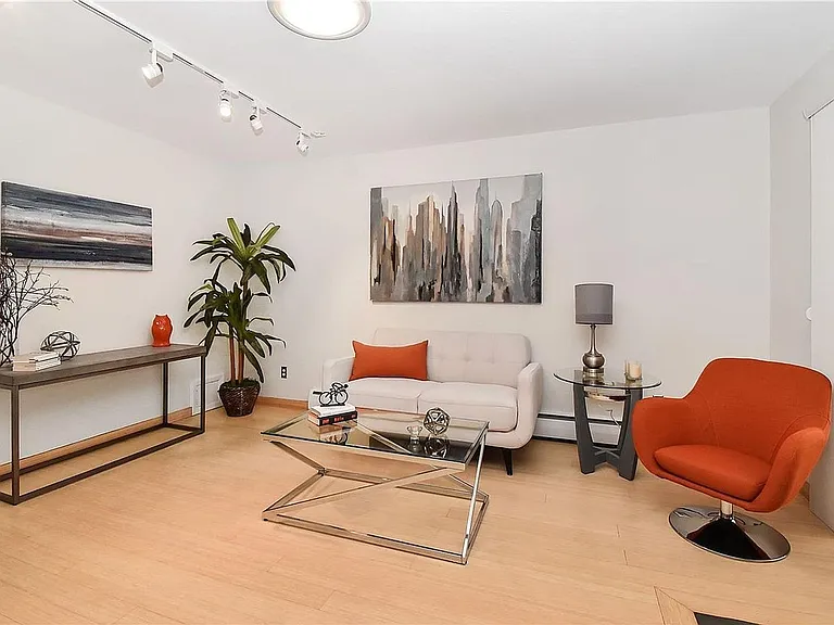 625 Pearl St #28 — Photo 12