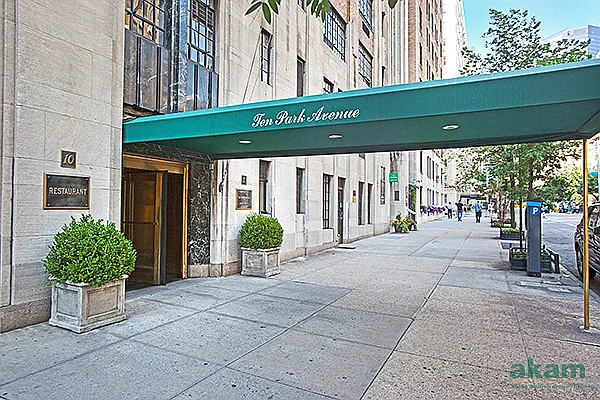 Sold by Akam Sales and Brokerage | media 9