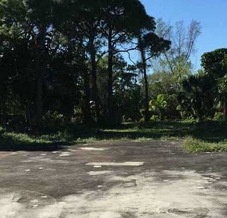 4th image of 17400 NW 17th Ave