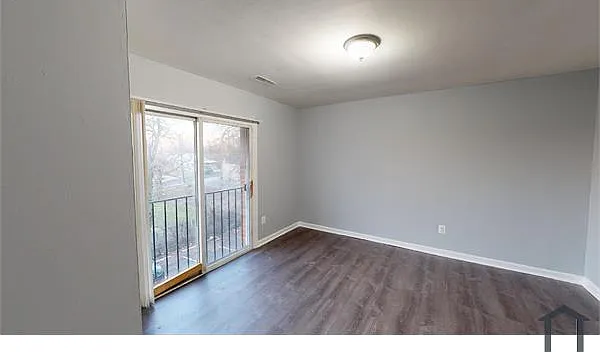 5348 E St SE #307