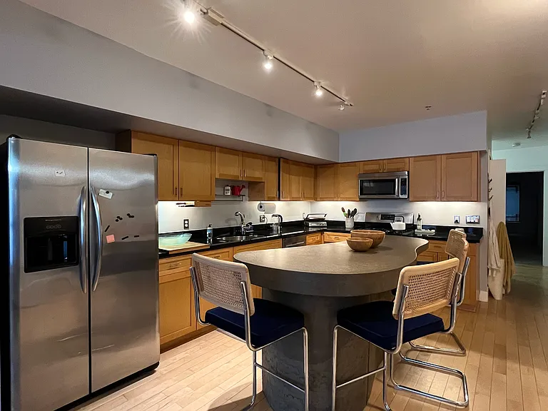 1755 Broadway #25 — Photo 7