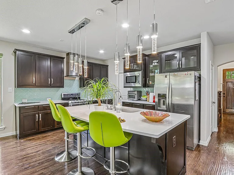 1828 Houghton Dr — Photo 15