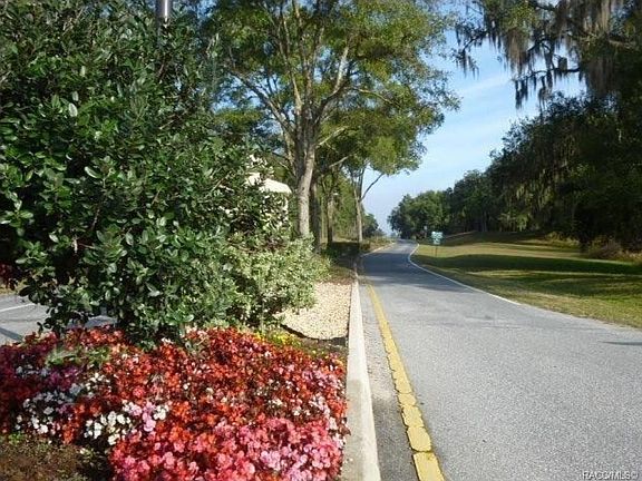 4th image of 2791 N Canterbury Lake Dr