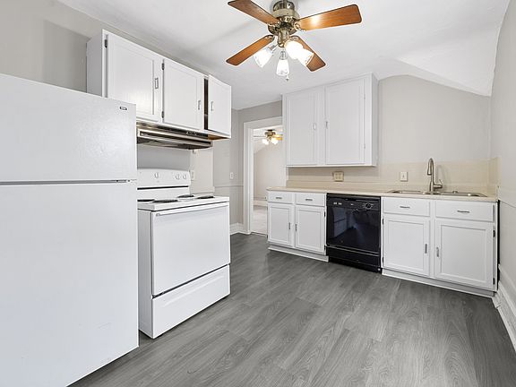 2nd image of 446 Orange St #3