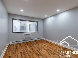 6954 N Sheridan Rd APT 206, Chicago, IL 60626