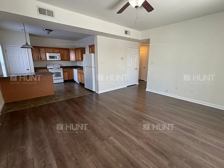 146 Barrett Dr — Photo 7