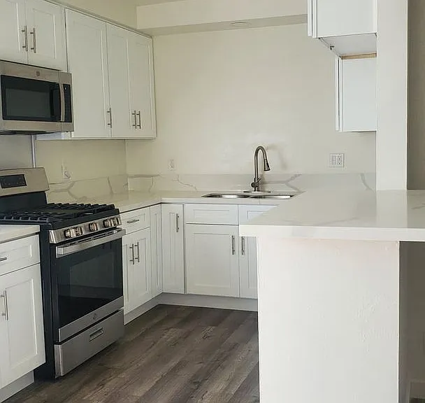 Walnut St. Apts. — Photo 7