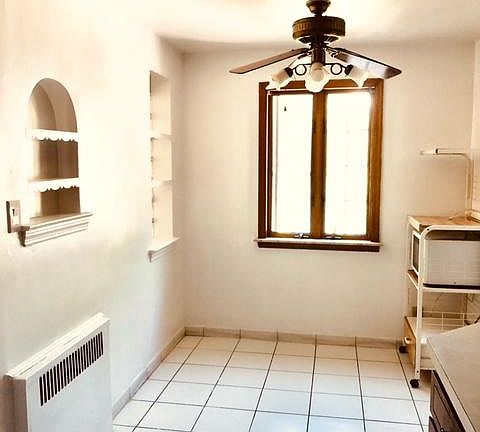 5th image of 7512 Utopia Pkwy N