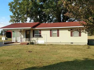 2 Arthur Grady Rd, Trenton, TN 38382