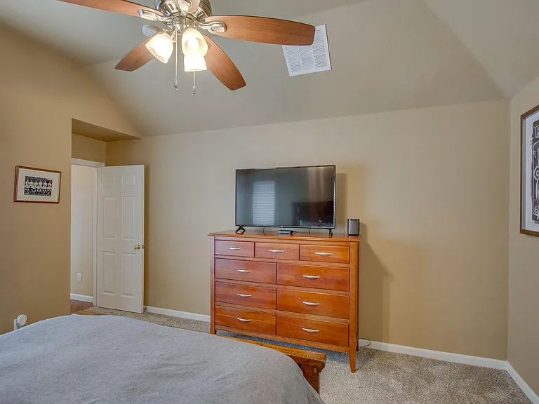 4043 Midrose Trl — Photo 12