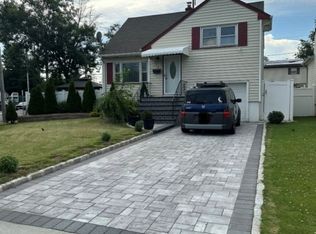 422 W Linden Ave, Linden City, NJ 07036