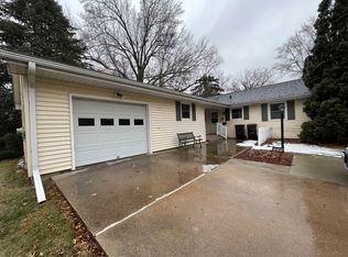 502 Meadow Ln, Morrison, IL 61270