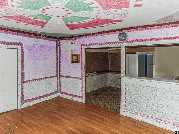 4th image of 607 N Rainey St