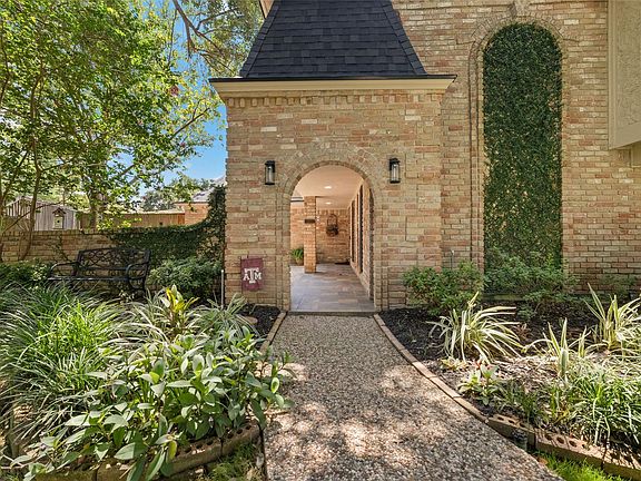4th image of 20307 Silbury Ct