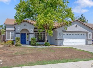 1300 Deschules Creek Ln, Bakersfield, CA 93311