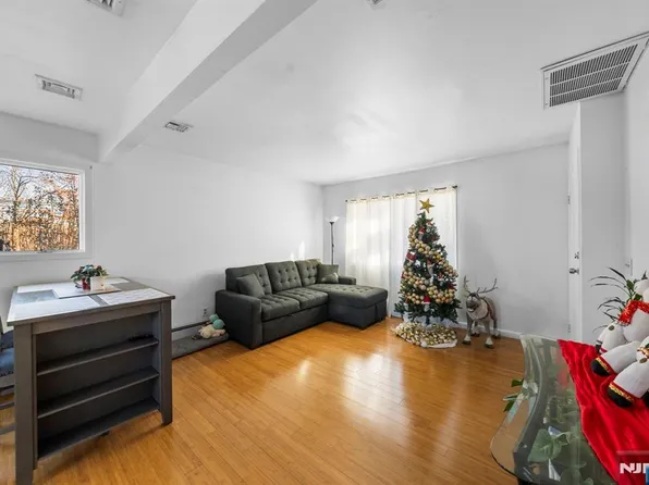 599 Harrison Ave, Garfield, NJ 07026