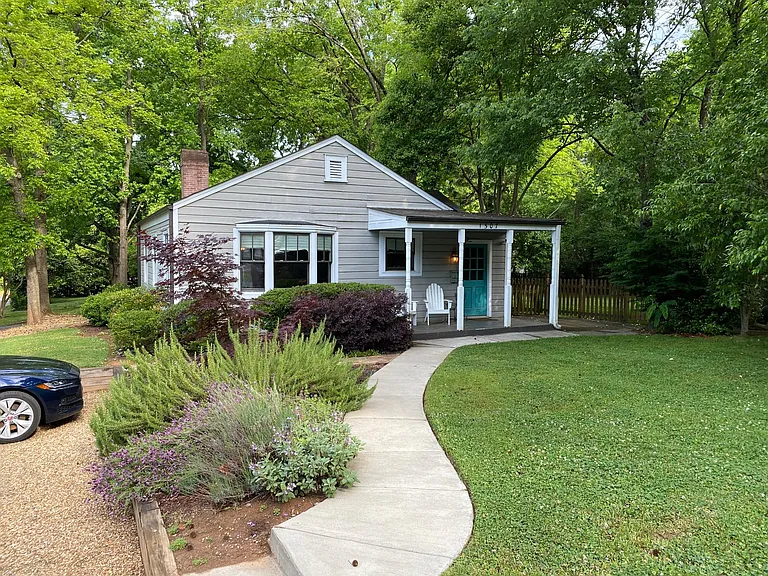1507 Kensington Dr — Photo 1