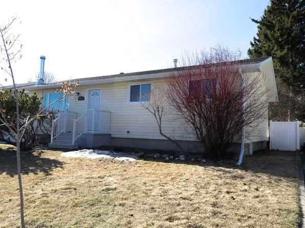 2109 N 17th Ave, Didsbury, AB T0M 0W0