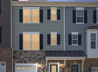 6210 Quinns Creek Dr, Haymarket, VA 20169