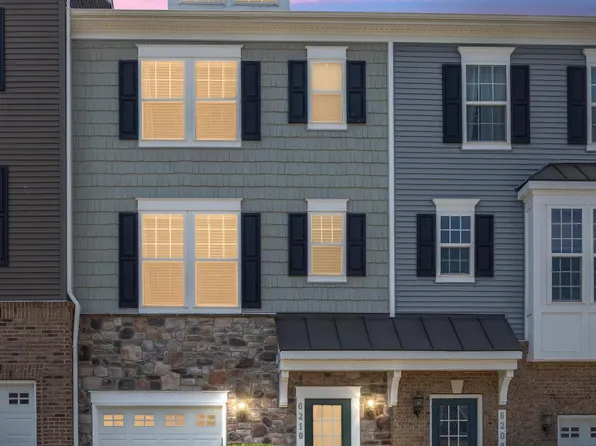 6210 Quinns Creek Dr, Haymarket, VA 20169